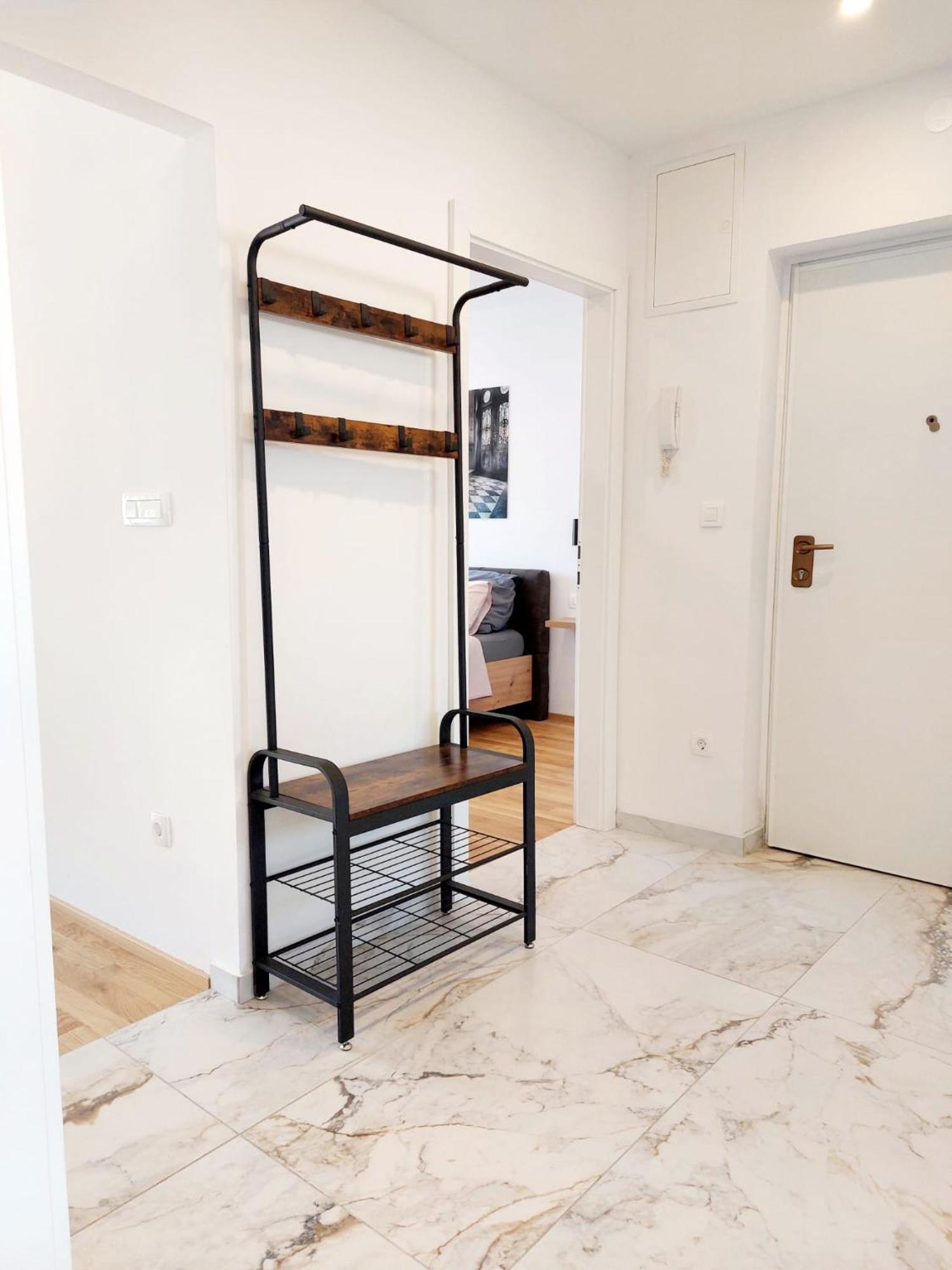 Comfort 2 Bedroom Apartment 10Min Walk From Center And Beach スプリト エクステリア 写真